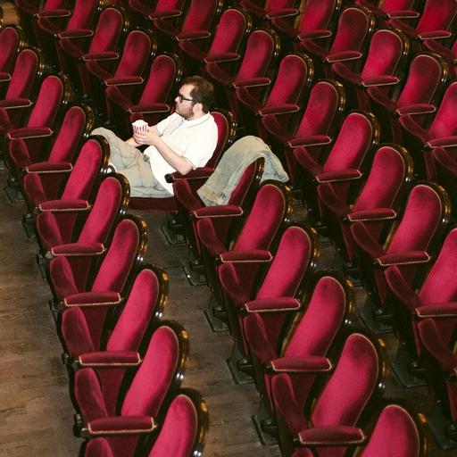 国模丫丫奶头特写
